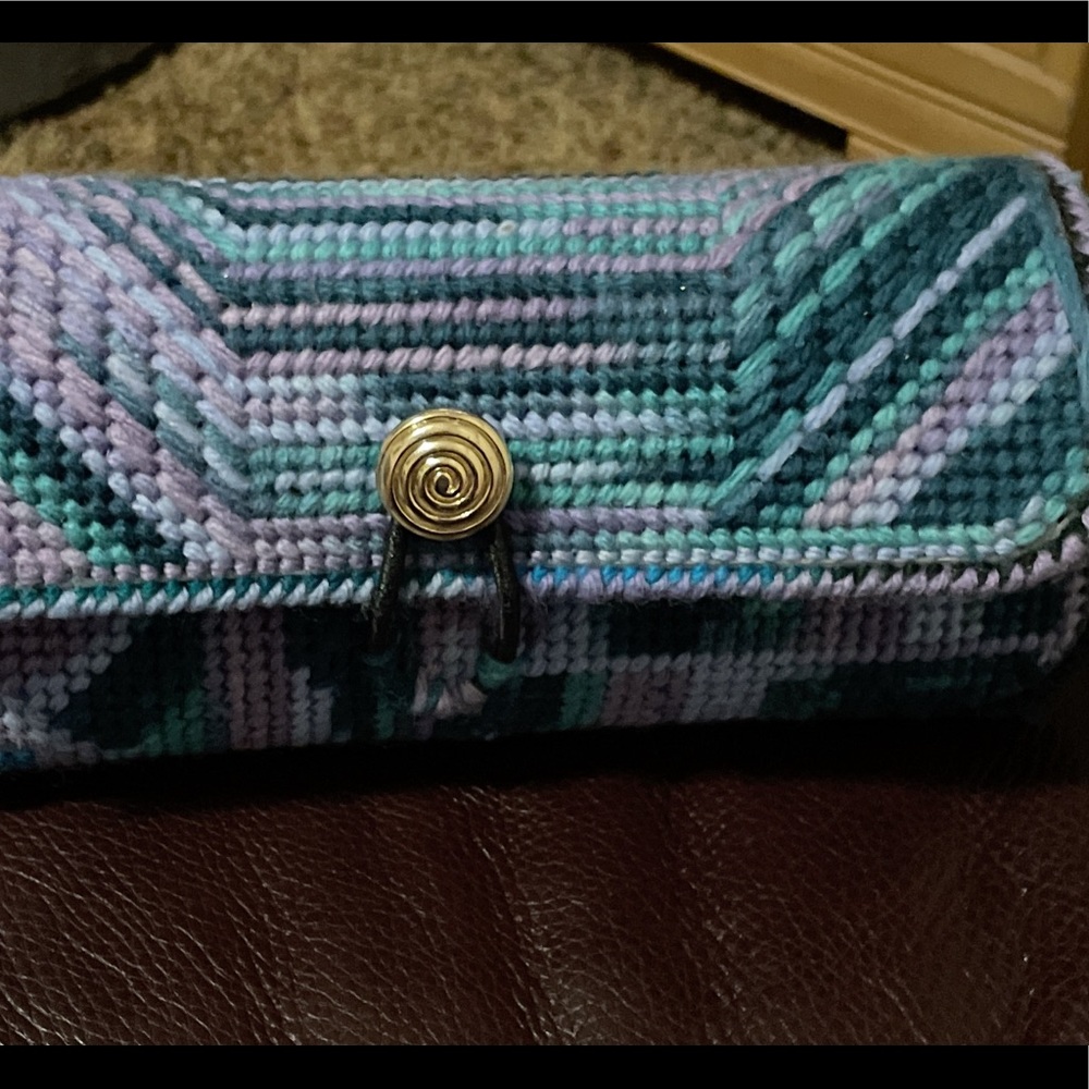 Plastic canvas handmade clutch purse